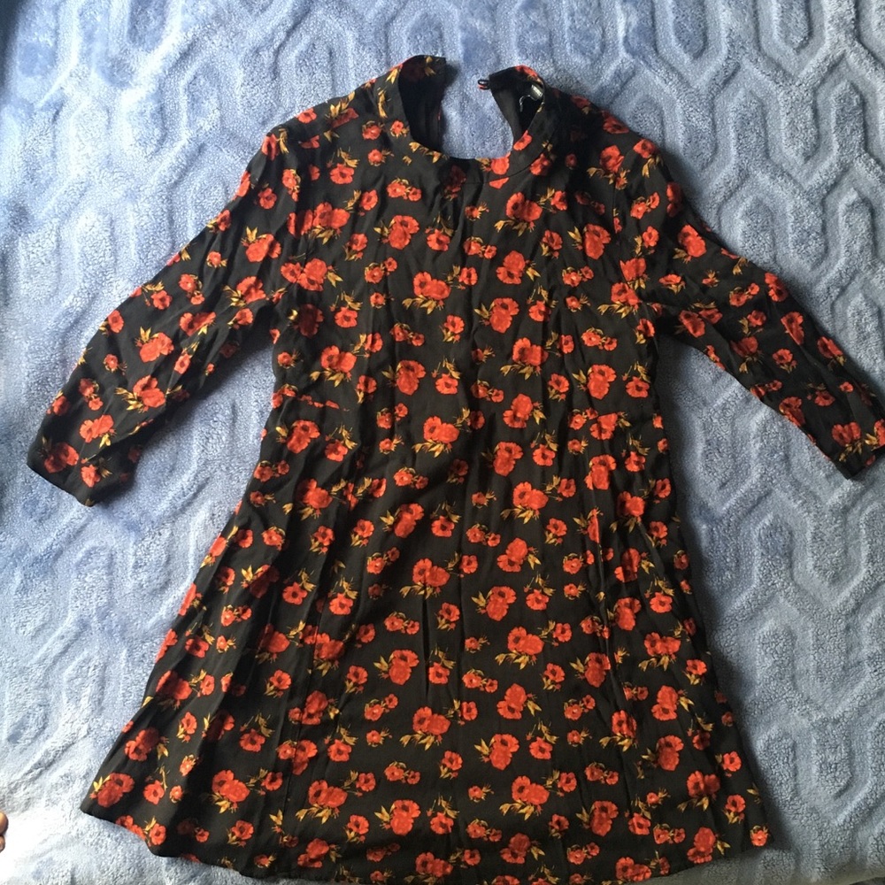 Forever21 Fall Dress Red Flowers Size S